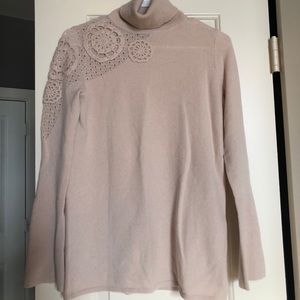 Neiman Marcus Blush Pink Cashmere Turtleneck